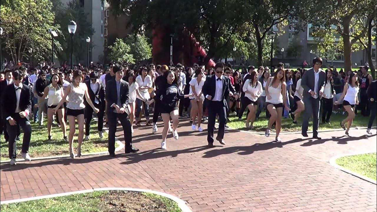 University of Pennsylvania: Flash Mob - GANGNAM STYLE University of Pennsylvania: Flash Mob - GANGNAM STYLE
