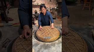 Making and sharing mulberry leaf sesame balls follows the ancient method of mixing and proportio