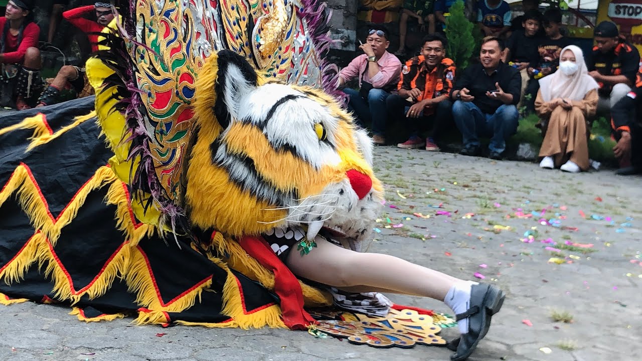 BARONGAN DEWA-DEWI AL-HUDA DAPAT MANGSA BANYAK DI ACARA HUT TNI KORAMIL 13 KARANGAWEN.