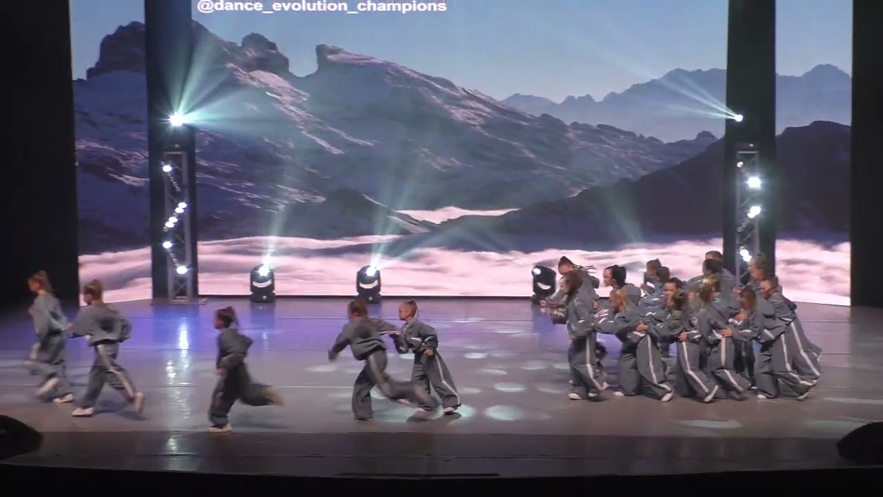 Dance evolution MATRIX Київ НАУ 26.04.25 СТЕЛЗ новий танок прем*єра