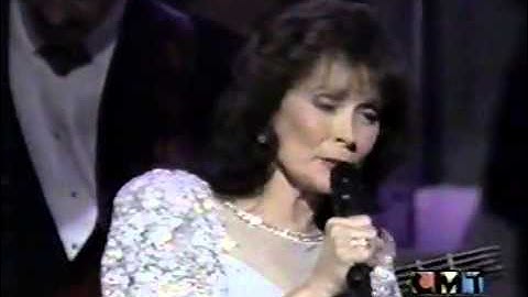 Loretta Lynn & Vince Gill - Table For Two