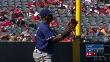 TEX@LAA: Alberto handles sharp grounder, gets the out