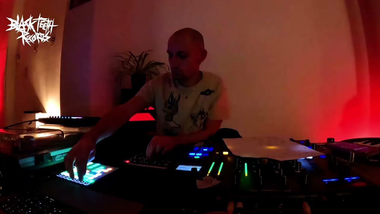 Black Teeth Radio x Third Floor at Salvatore with KERRN live 13/12/2025