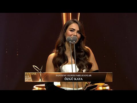 Pantene Yıldızı Parlayanlar: Özgü Kaya - Pantene Altın Kelebek Ödülleri 2022