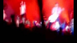 Download Velvet Revolver - SECC - Glasgow - 10th June 2007 MP3 song and Music Video
