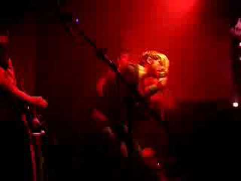 Lovvers — Lovvers - The Kids (Laugh Out Load) - Live