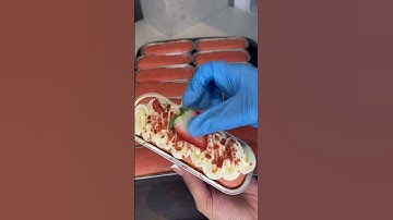 Strawberry Crunch Mini Cakes