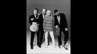 Watch Cheap Trick Roll Me video