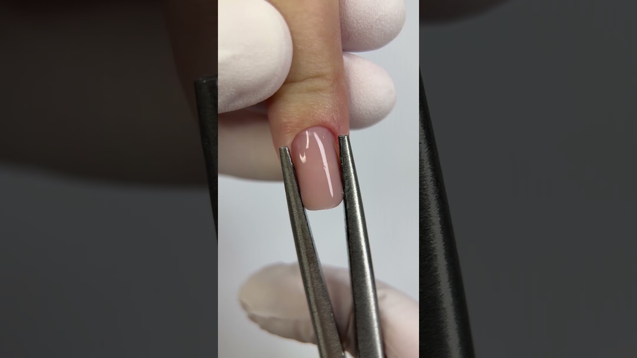 Что там по форме СКВО? И какие кошки в работе используете вы? Больше меня в тгк - fedotovnails 💚