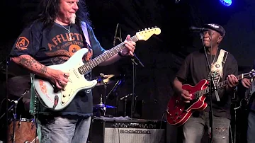 "KINGS THANG" - SMOKIN' JOE KUBEK BAND