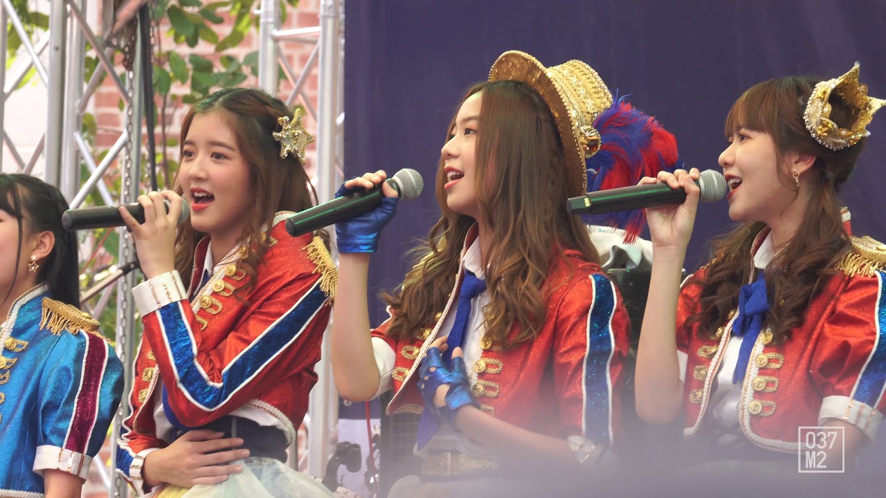 181221 BNK48 - Mata Anata no Koto wo Kangaeteta @ AC Christmas Fair 2018 [Fancam 4Kp60]