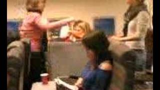 Download Lagu Linda and Laura with actors MP3 Download Lagu Linda and Laura with actors MP3