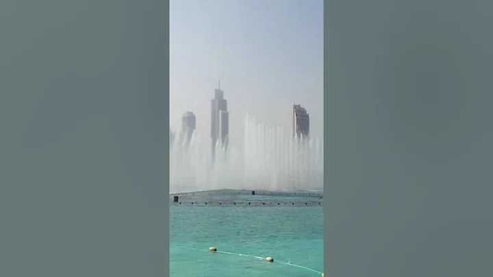 Burj Khalifa Water Fountains Dancing to Music!!