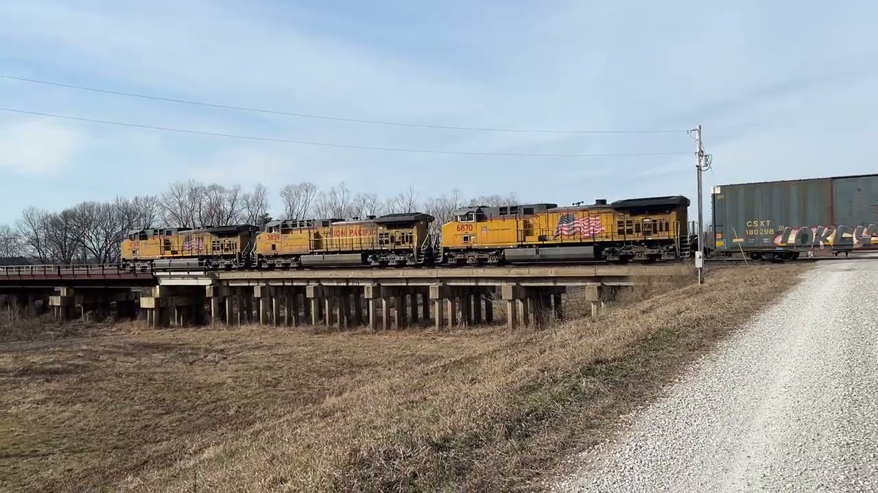 UP 6789 with one of the best horns I’ve ever heard leading a SB Manifest at Fountain IL. #trains #up