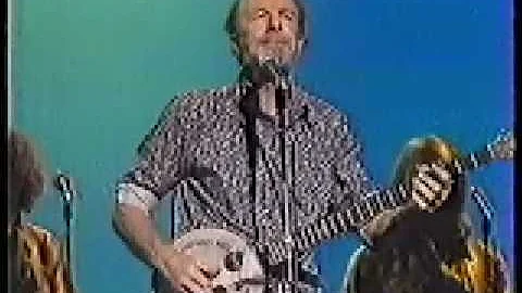 Pete Seeger/Arlo Guthrie - You gotta walk that lon...