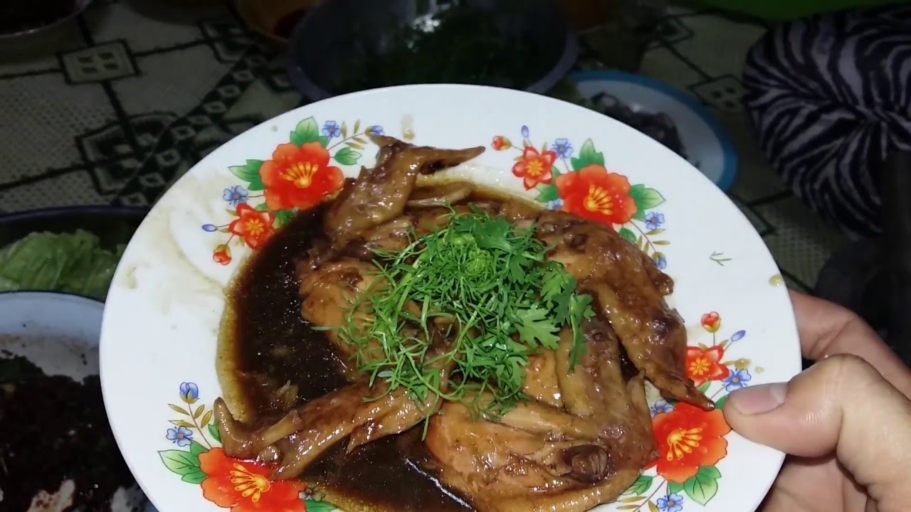 ไก่ต้มโค๊กแสนอร่อย Chicken coke สูตรแม่ใหญ่น้อย - YouTube