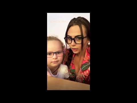 МИХАЛИНА ПОКАЗАЛА СЕСТРУ
