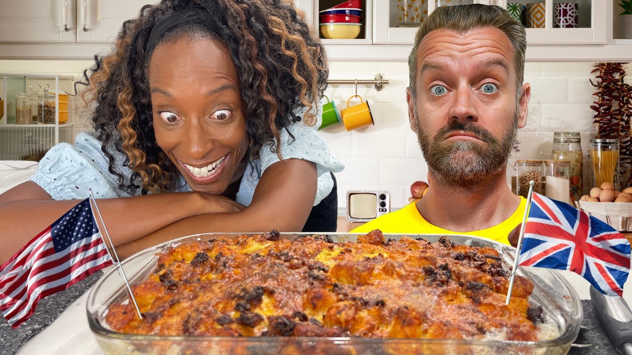 Мы приготовили две американские запеканки из тертого картофеля — знаменитое горячее блюдо Миннесоты