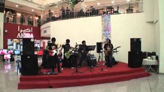 Download Lagu Rafiz At Airport Mall - Sejati ( COVER ) MP3