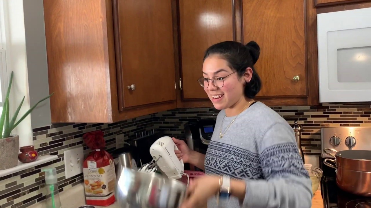 Mariajose va a preparar un rico tiramisu affordable dentures