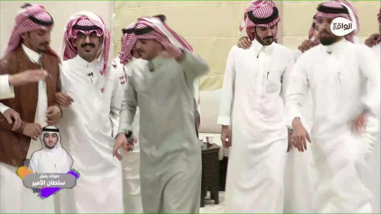 لعب الشباب مع اصدقاء وليد الزهراني على شيلة عاش والله #كاريزما88