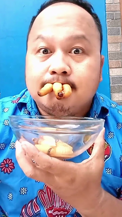 MAKAN ULAT SAGU #trending #viralvideo #shortvideo