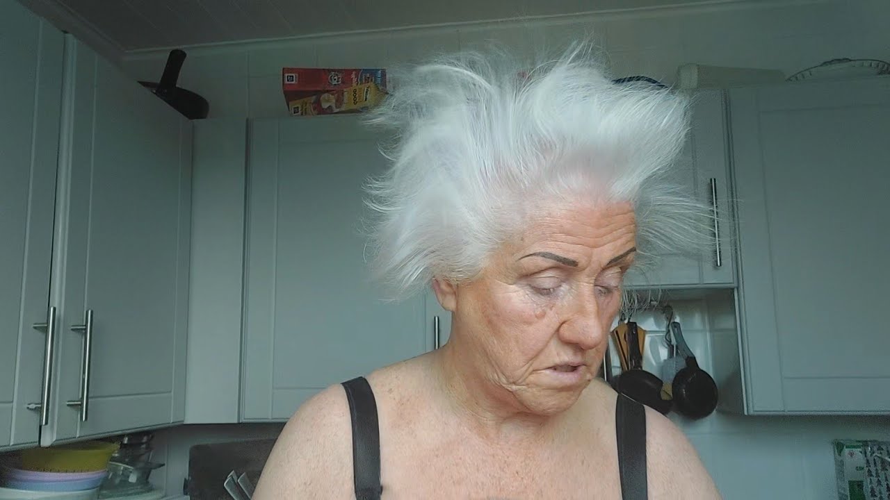 Get ready with me. 76yrs. Grt grandmother, the sun's out! Let's party.🎊💃🎉