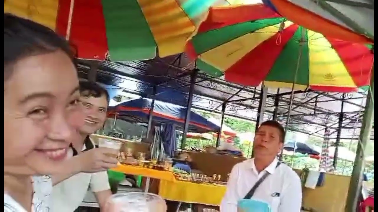 Hoàng tư với hồng thơm hát phiac ký khằm.Mời phi nong cùng căn thinh nớ