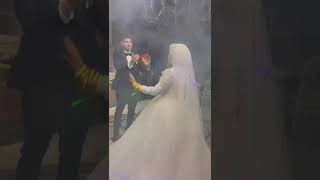 Düğünde Gelin Ve Damat Coştu Üğün Şfet