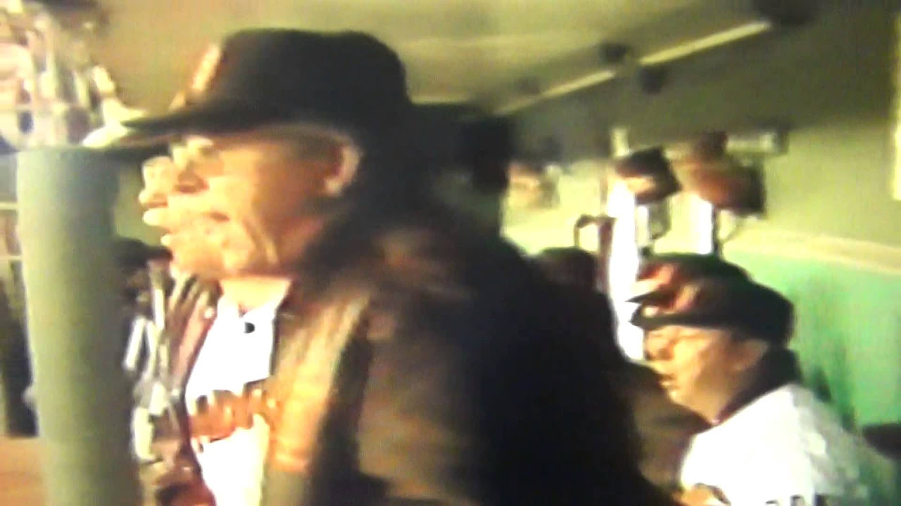 Dick Williams Running Out To Argue! No! No! No! No! No!