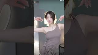 迷人的黎闪电20221213072818