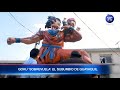 Goku ‘sobrevuela’ en la nube voladora en el suburbio de Guayaquil