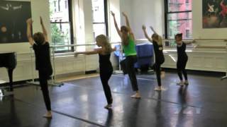 After-School Scholarship Program: Modern Dance I Instruction (ages 8-11) | 92Y School of the Arts