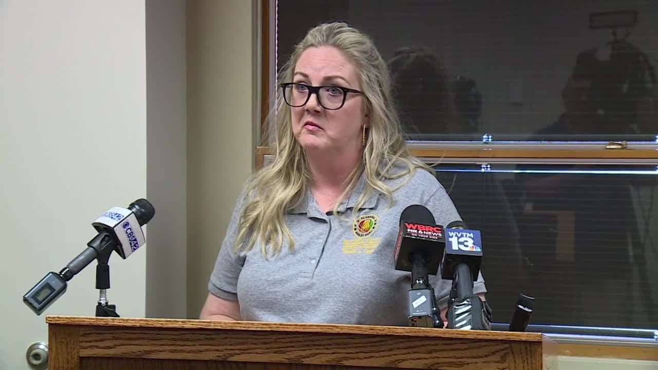Grandfather charged in toddler's hot car death - YouTube