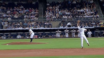 Headley jumps to snare a line drive at third