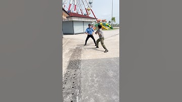 2 tên cướp xe liều lĩnh có vũ khí nóng gặp ngây anh bảo vệ khu chợ đêm và cái kết buồn ​⁠