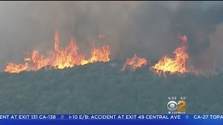 Hundreds of firefighters were making good progress on two wildfires
that broke out thursday afternoon in malibu and calabasas.