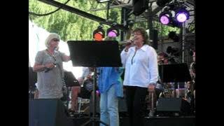 Hanson, Carson & Malmkvist - C'est La Vie (Live Stockholm Pride 4/8/2011 - rehearsal)