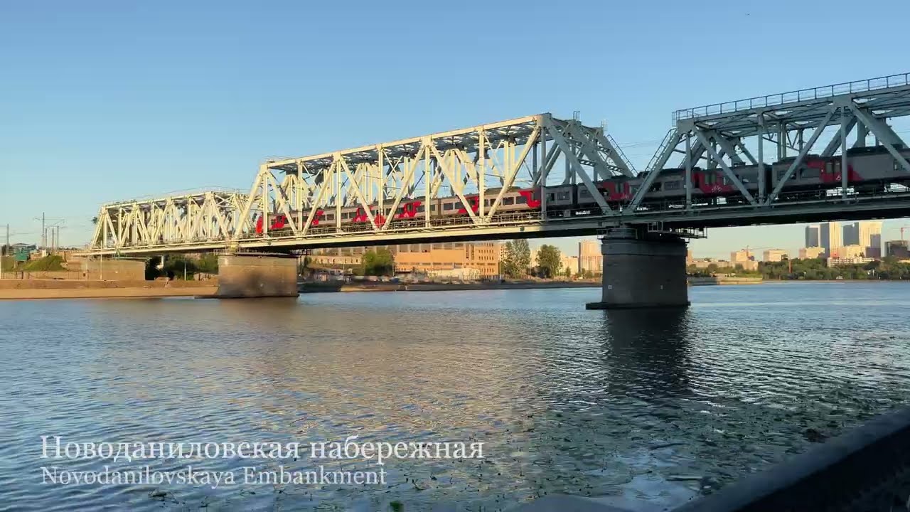 Велопрогулка по Москве. По набережной едем в центр города, а потом в 