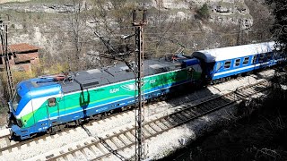 Fast Train 2610 Varna - Sofia Passing Lakatnik | Siemens Smartron 80 049 | April 2022