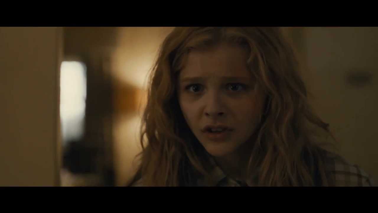 Carrie Blu-ray Review - Movieman's Guide to the Movies, image size:1280x720