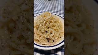 spaghetti cacio e pepe