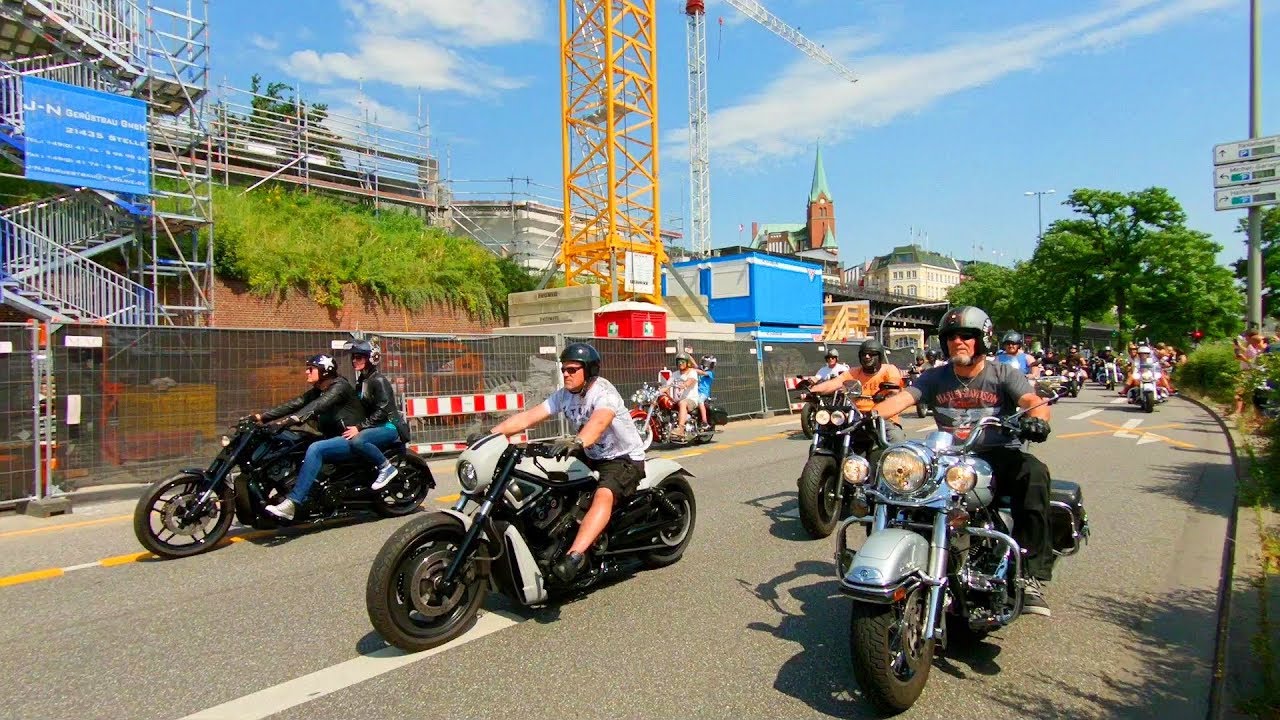 30 06 2019  Parade 16 Hamburg  Harley  Days 2019  