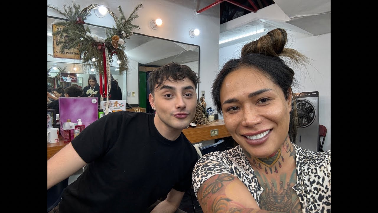 Kary Torres Oficial está en vivo buenas tardes ya casi es el momento