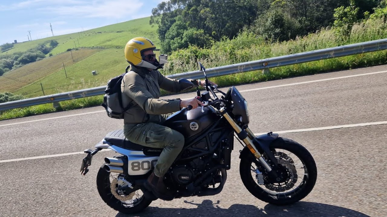 CANTABRIA INFINITA EN MOTO/ COSTA/ VALLES/ MONTAÑA/ PICOS DE EUROPA/ LIEBANA