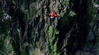 China: These incredible spider men and women climbers!