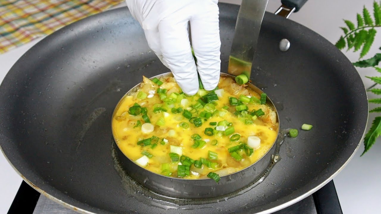 Такого вкусного омлета я еще не ела.  Легкий рецепт яиц на завтрак.