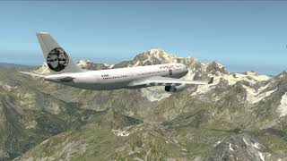 L&#39;A 330 de Morphing Base  survole le massif du Mont Blanc.