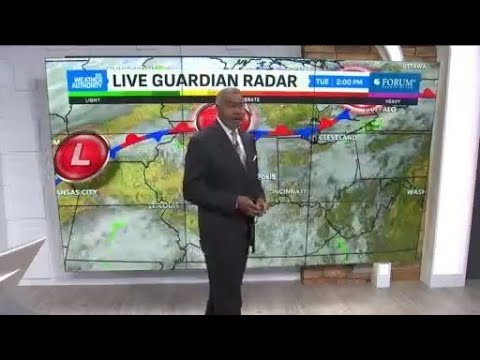 Strong to severe storms overnight - YouTube