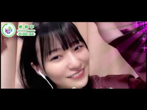 前髪を直す菜々風ちゃん